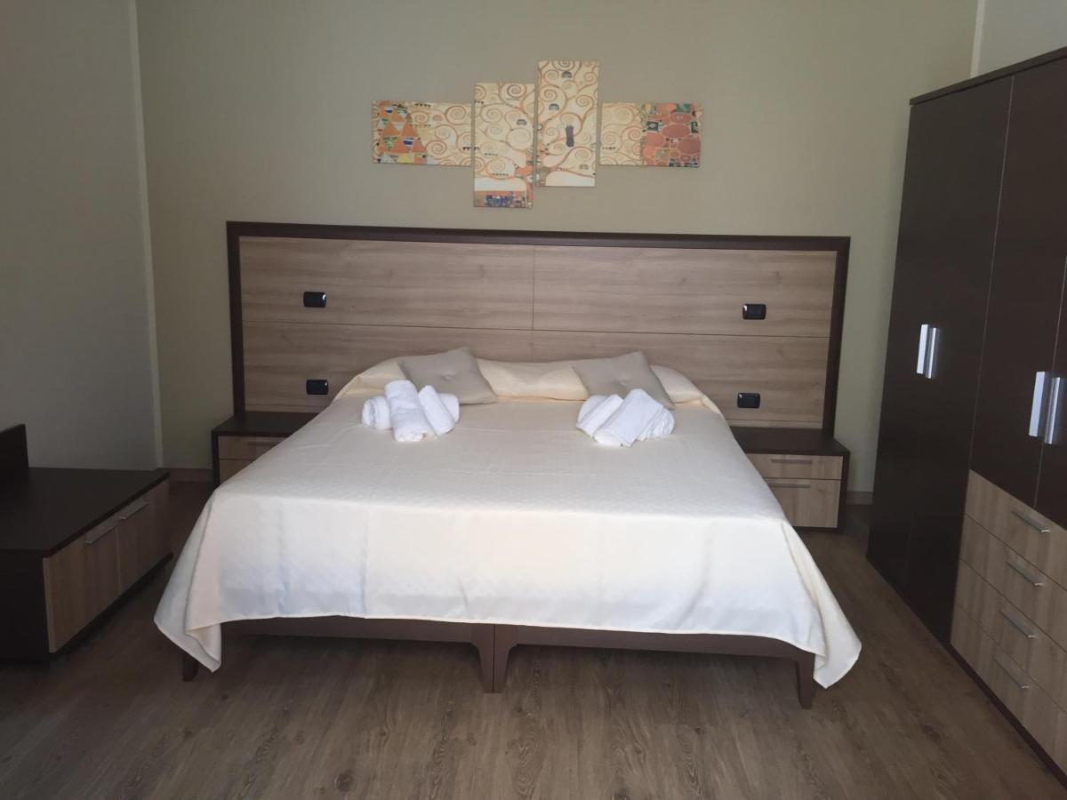 B&B Duomo Pizzo Aparthotel Eksteriør bilde